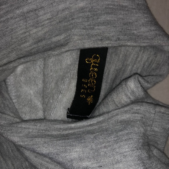 Sweater with neon stripes - Picture 5 of 5